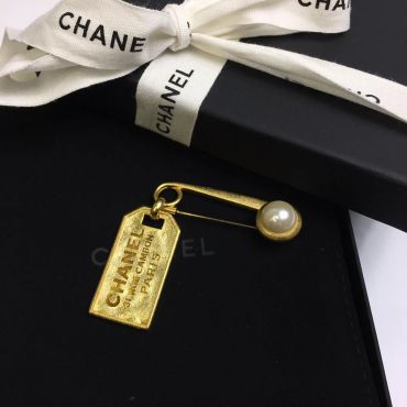 Брошь Chanel LUX-26386