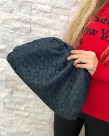  Клатч THE POUCH IN BUTTER CALF  Bottega Veneta LUX-28027