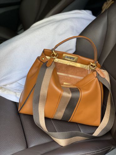 Сумка женская  PEEKABOO ICONIC Fendi LUX-35725