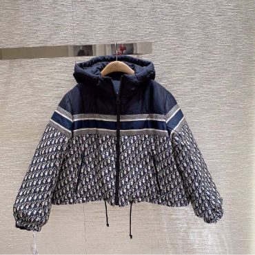 Пуховик Christian Dior LUX-54882