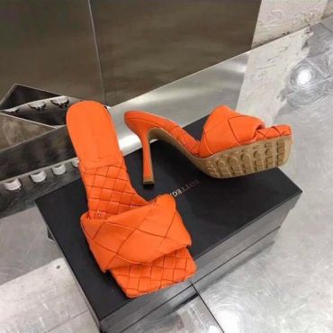 LIDO SANDALS Bottega Veneta LUX-30404