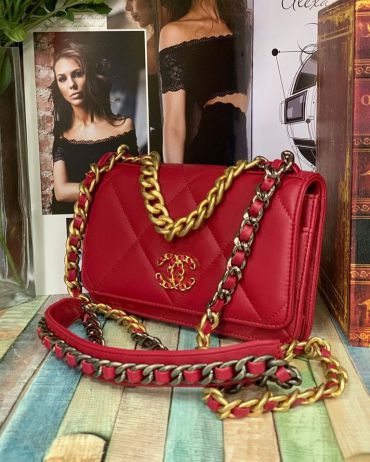  Сумка-конверт Chanel 19 Chanel LUX-30718