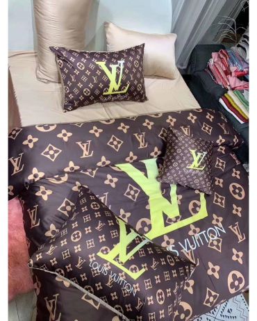Комплект постельного белья  Louis Vuitton LUX-31099