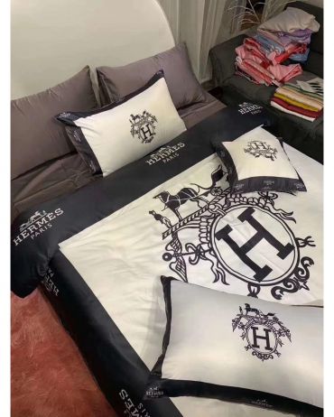 Комплект постельного белья  Hermes LUX-31100