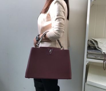 Сумка женская CAPUCINES Louis Vuitton LUX-10427