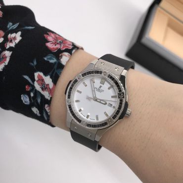 Часы женские Hublot LUX-10992