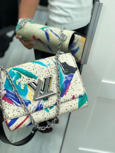 Сумка женская TWIST Louis Vuitton LUX-11922