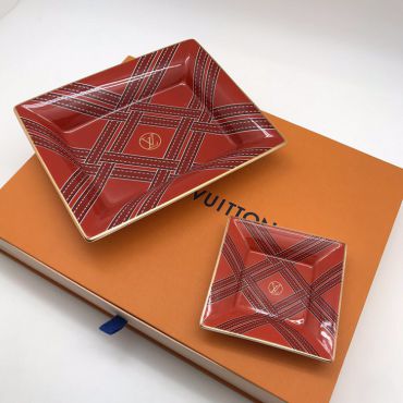Набор пепельниц Louis Vuitton ПО-012