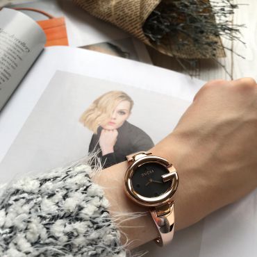 Часы женские Gucci LUX-12460
