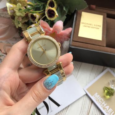 Часы женские Michael Kors LUX-9495