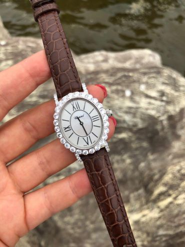 Часы женские Chopard LUX-17786