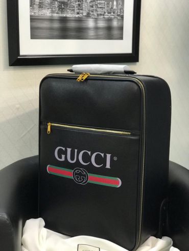  Чемодан Gucci СМ-185