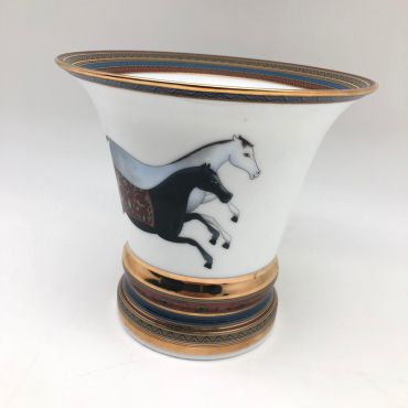  Фарфоровая вазa Hermes ПО-026