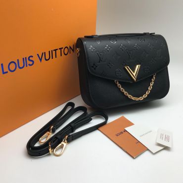 Сумка женская Very Messenger  Louis Vuitton СЖ-152