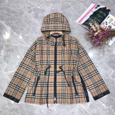 Ветровка Burberry LUX-55674