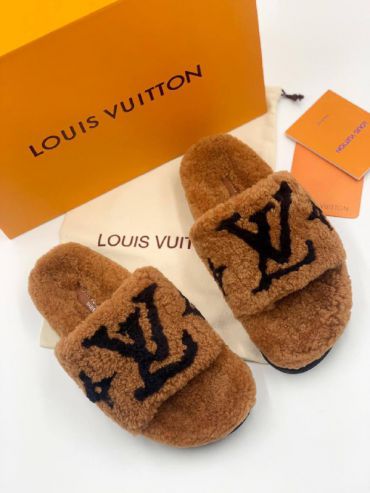 Шлёпанцы Louis Vuitton LUX-54712