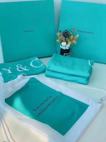 Набор из двух полотенец Tiffany&Co LUX-51635