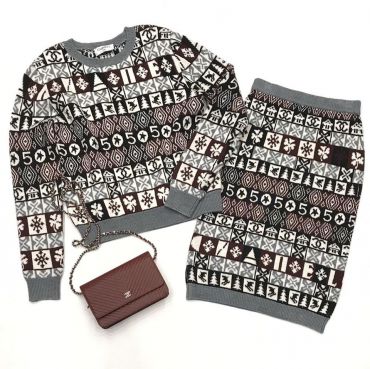 Костюм женский юбочный Chanel LUX-24083