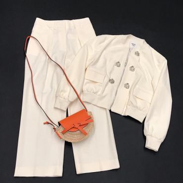 Костюм женский брючный  LUX-12300