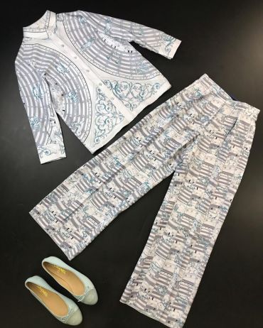 Костюм женский брючный  LUX-13743