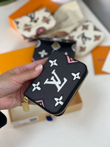 Кошелёк Louis Vuitton LUX-56952