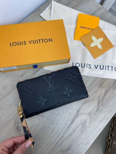 Кошелёк Louis Vuitton LUX-56959
