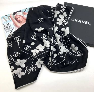 Платок  Chanel LUX-57369