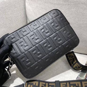 Мессенджер Fendi LUX-57625