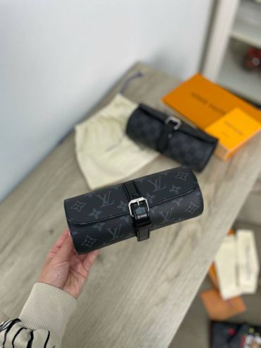 Футляр для 3-х часов  Louis Vuitton LUX-57756