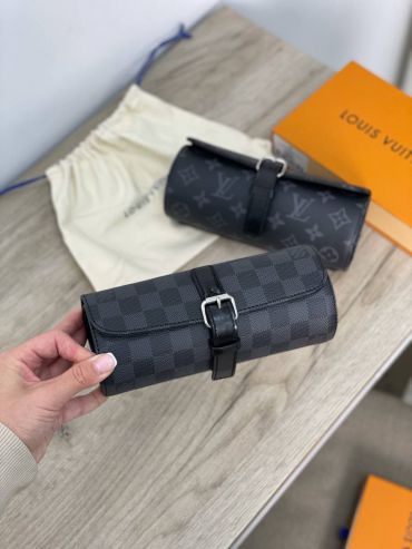 Футляр для 3-х часов  Louis Vuitton LUX-57757