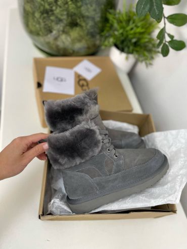 UGG Liana Boot