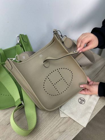 Сумка женская Evelyne 29 cm Clemence leather Hermes LUX-59231