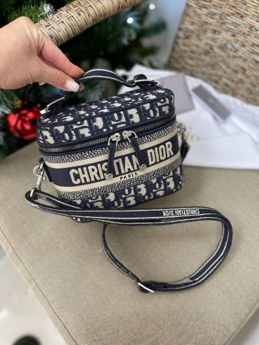 Косметичка  Christian Dior LUX-60755