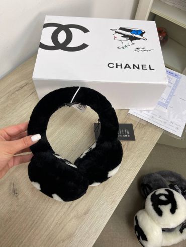 Меховые наушники Chanel LUX-61314