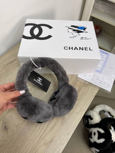 Меховые наушники Chanel LUX-61313