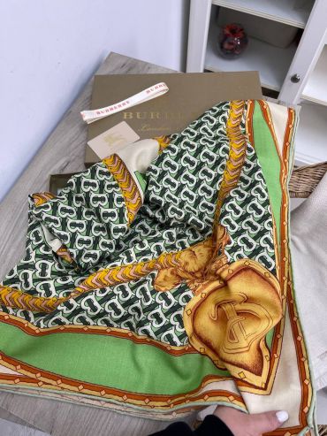 Платок Burberry LUX-61579