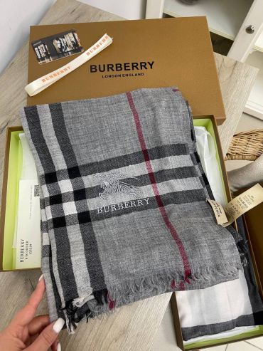 Палантин Burberry LUX-61582