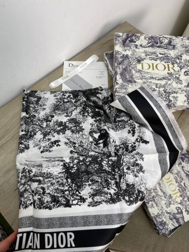 Платок  Christian Dior LUX-63080