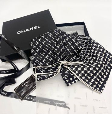 Платок  Chanel LUX-63275