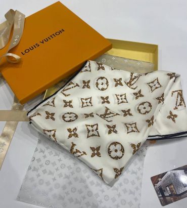Платок Louis Vuitton LUX-63698