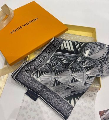 Платок Louis Vuitton LUX-63692