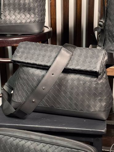 Мессенджер Bottega Veneta LUX-63640
