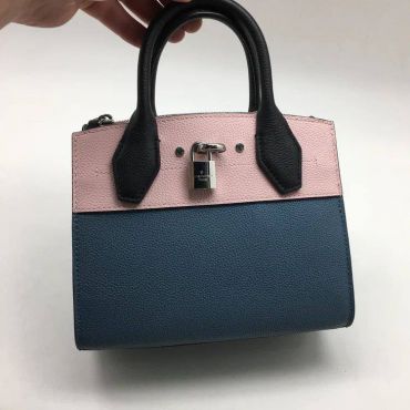 Сумка женская  Louis Vuitton LUX-66111