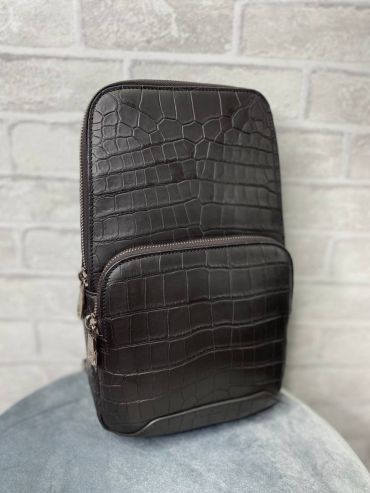 Сумка-слинг Louis Vuitton LUX-67748