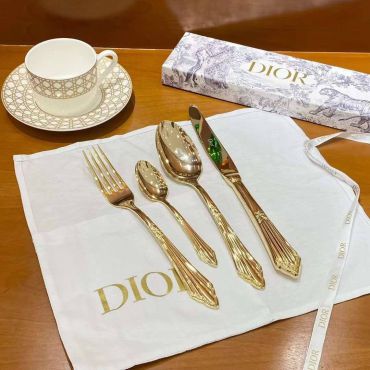 Набор столовых приборов 24 предмета  LUX-68017