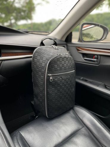 Рюкзак Louis Vuitton LUX-70751