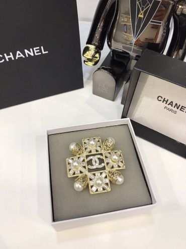 Брошь Chanel LUX-72893