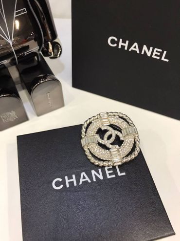 Брошь Chanel LUX-72888