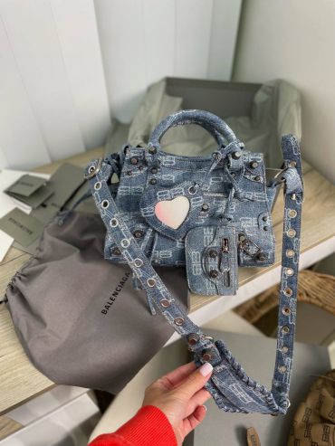 Сумка женская Balenciaga LUX-77420