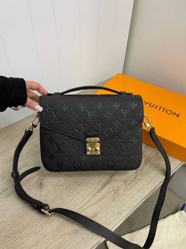 Сумка женская Pochette Louis Vuitton LUX-82508